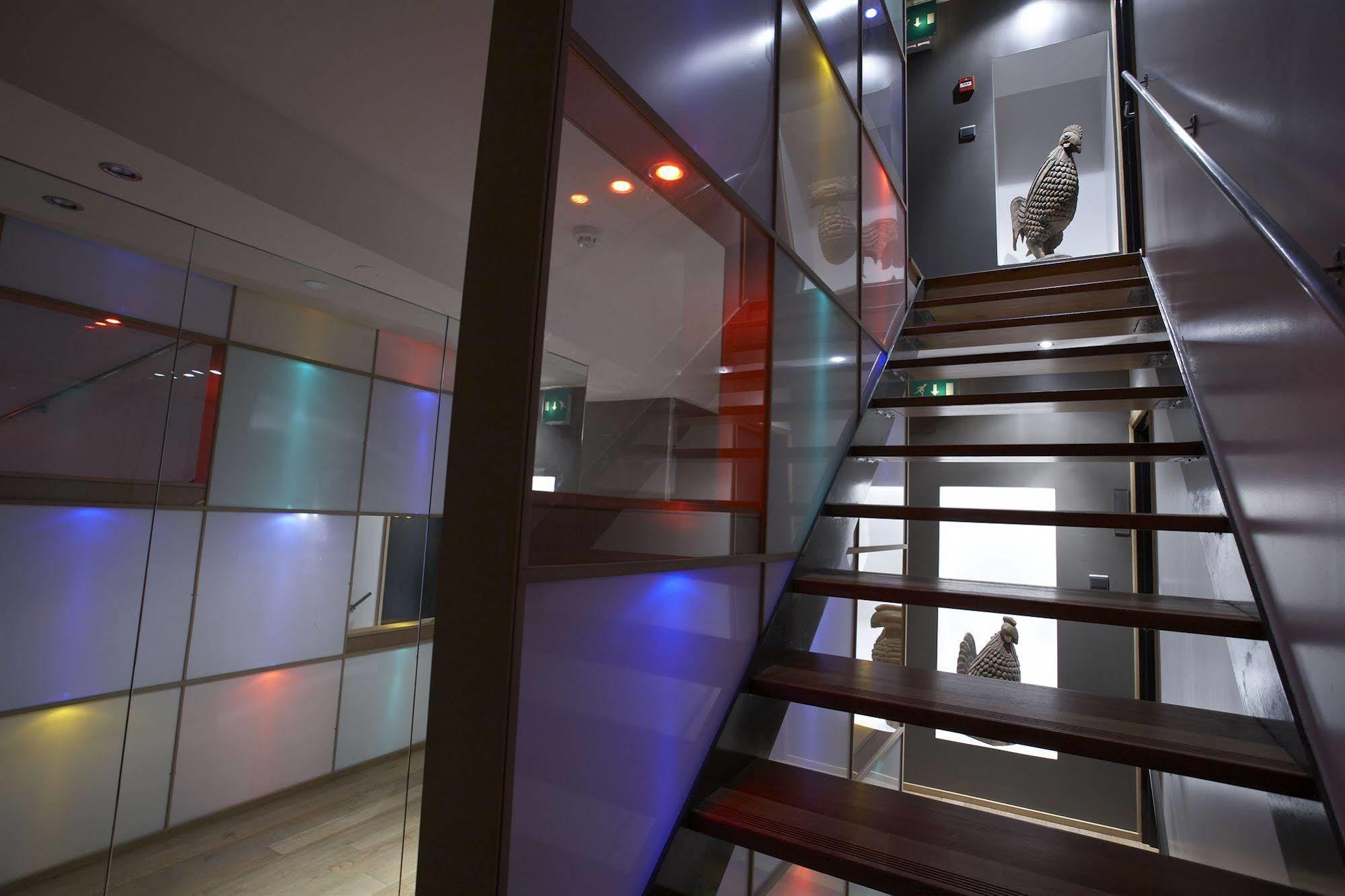 Design Hôtel des Francs Garçons Saint-Sauvant  Buitenkant foto