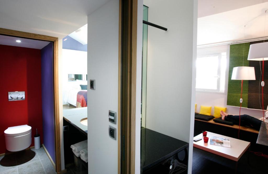 Design Hôtel des Francs Garçons Saint-Sauvant  Buitenkant foto